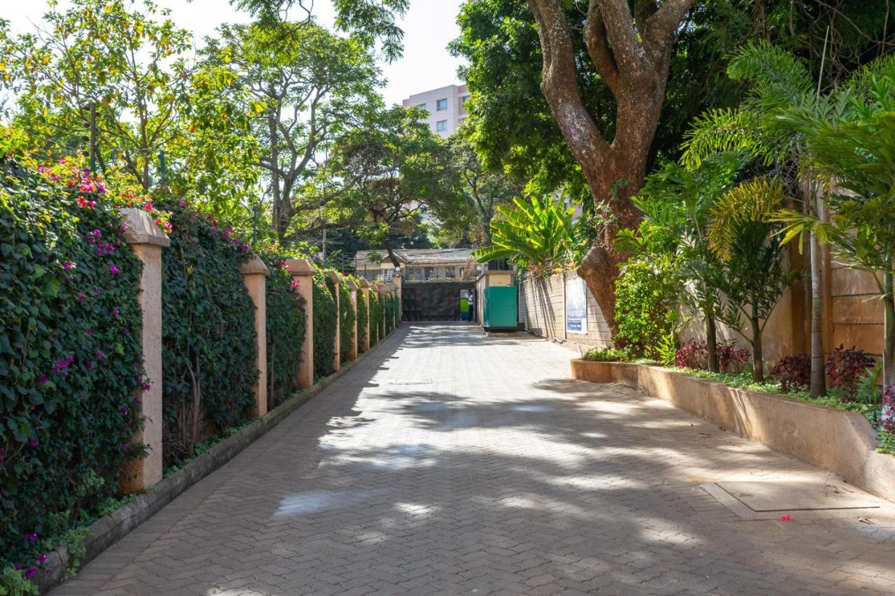 Tropical Themed 3Br And Dsq Apartment نيروبي المظهر الخارجي الصورة